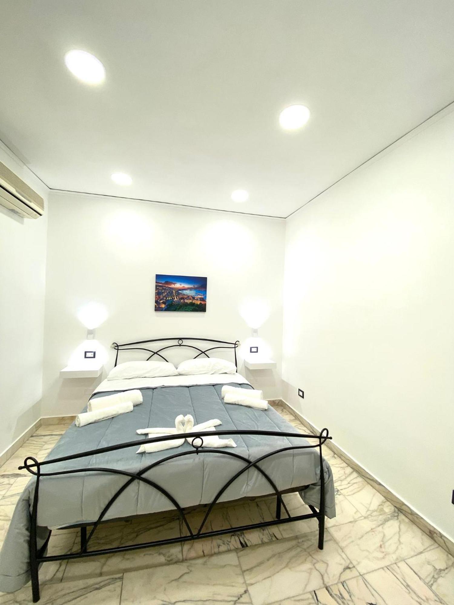 Castellano Apartment Napoli Esterno foto