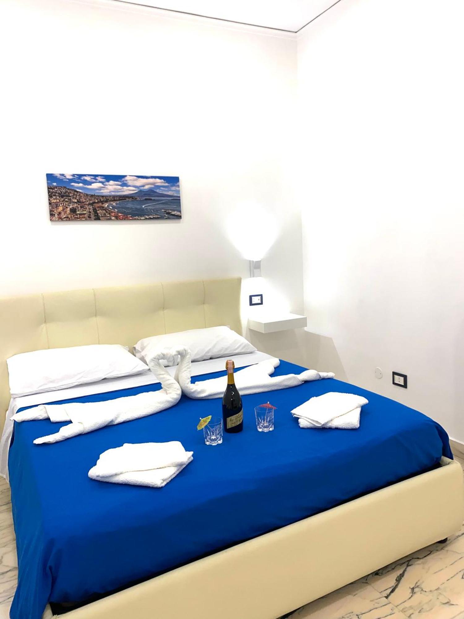 Castellano Apartment Napoli Esterno foto