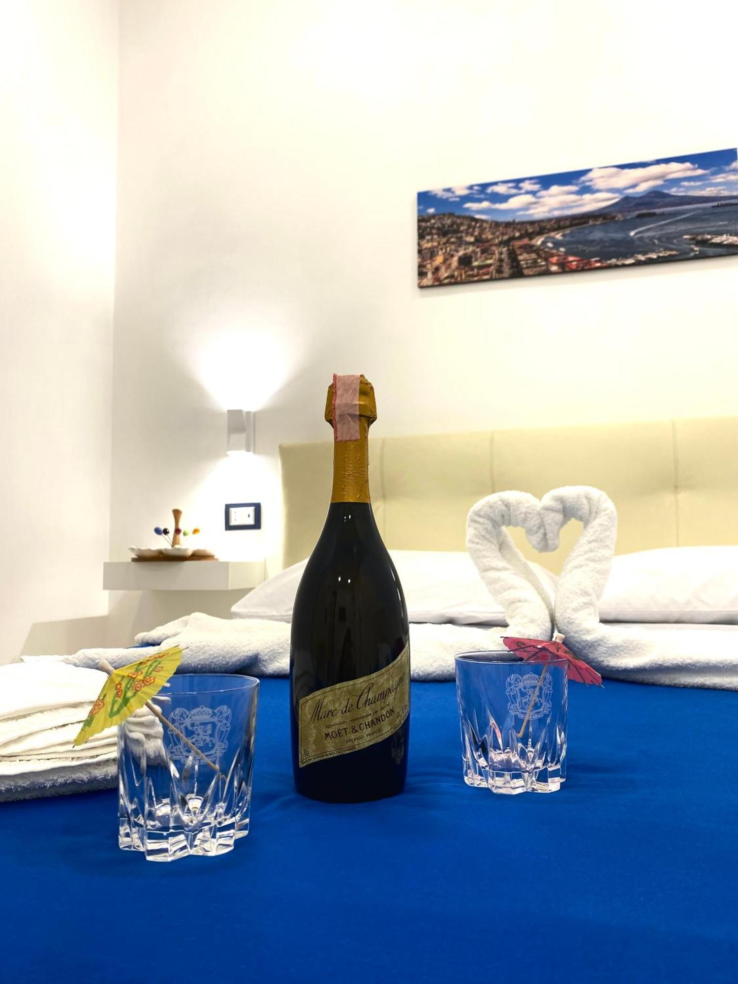 Castellano Apartment Napoli Esterno foto