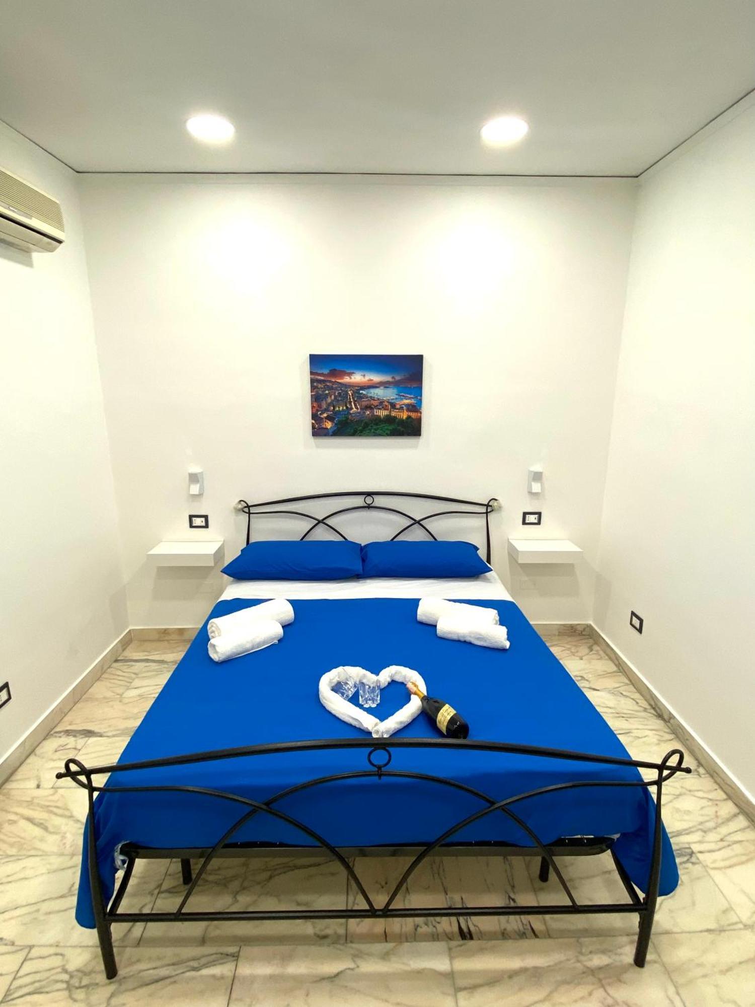 Castellano Apartment Napoli Esterno foto